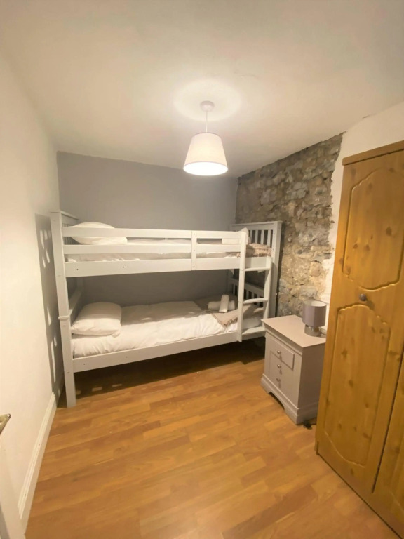 2 Bed Townhouse Eyre Square City Centre