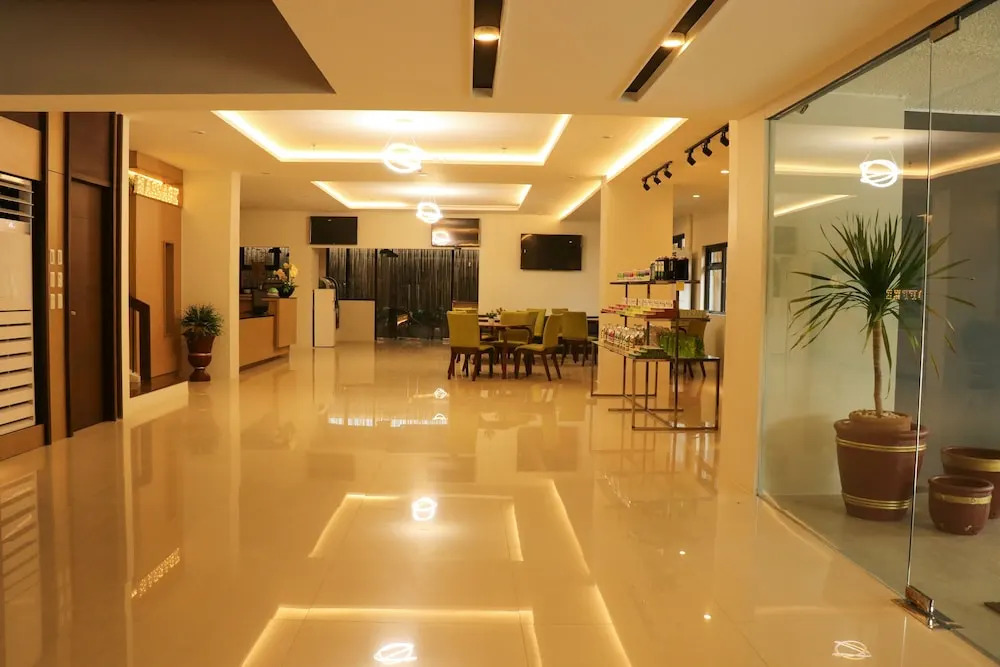 OYO 627 88 Airport Lounge