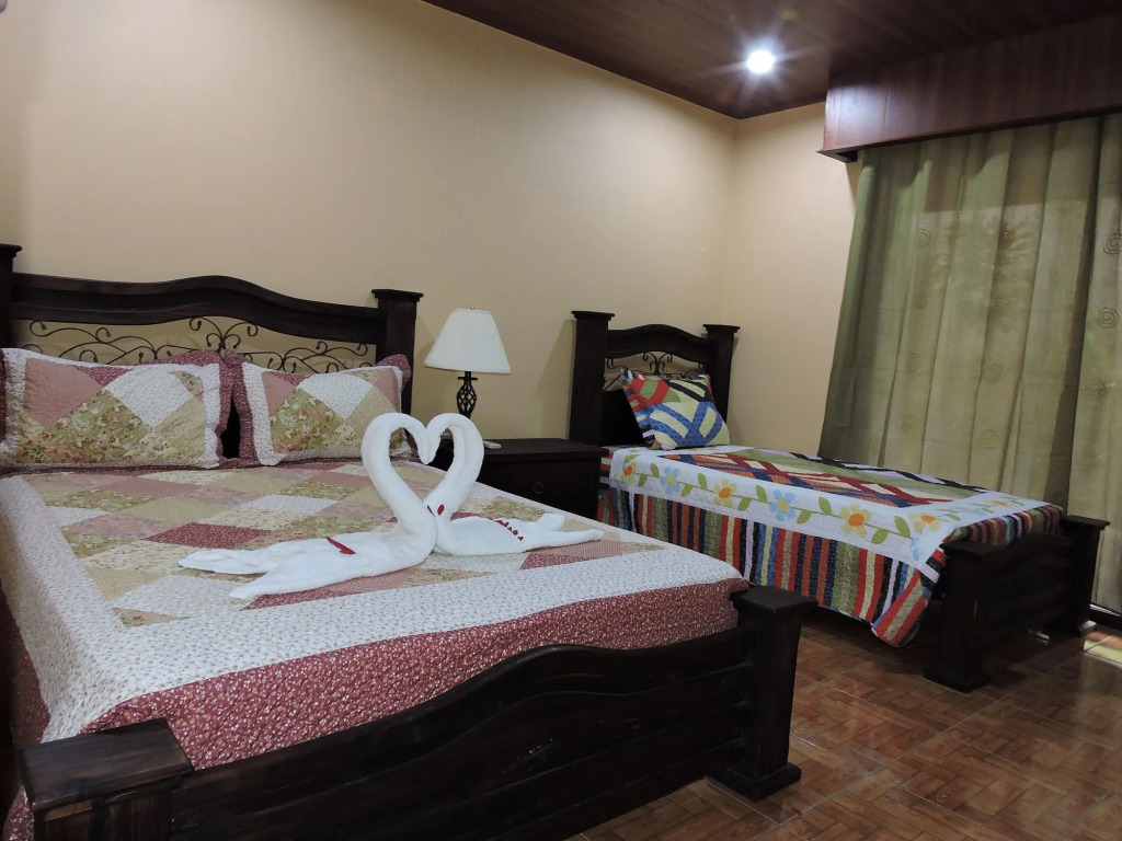 Aunty Arenal Lodge