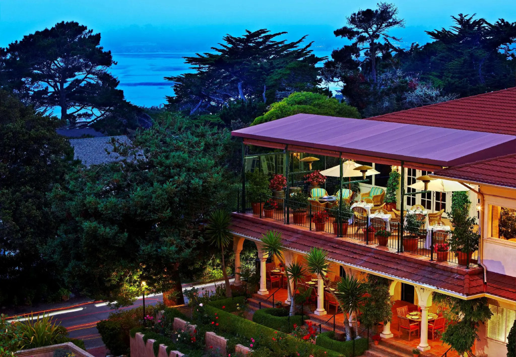 La Playa Hotel