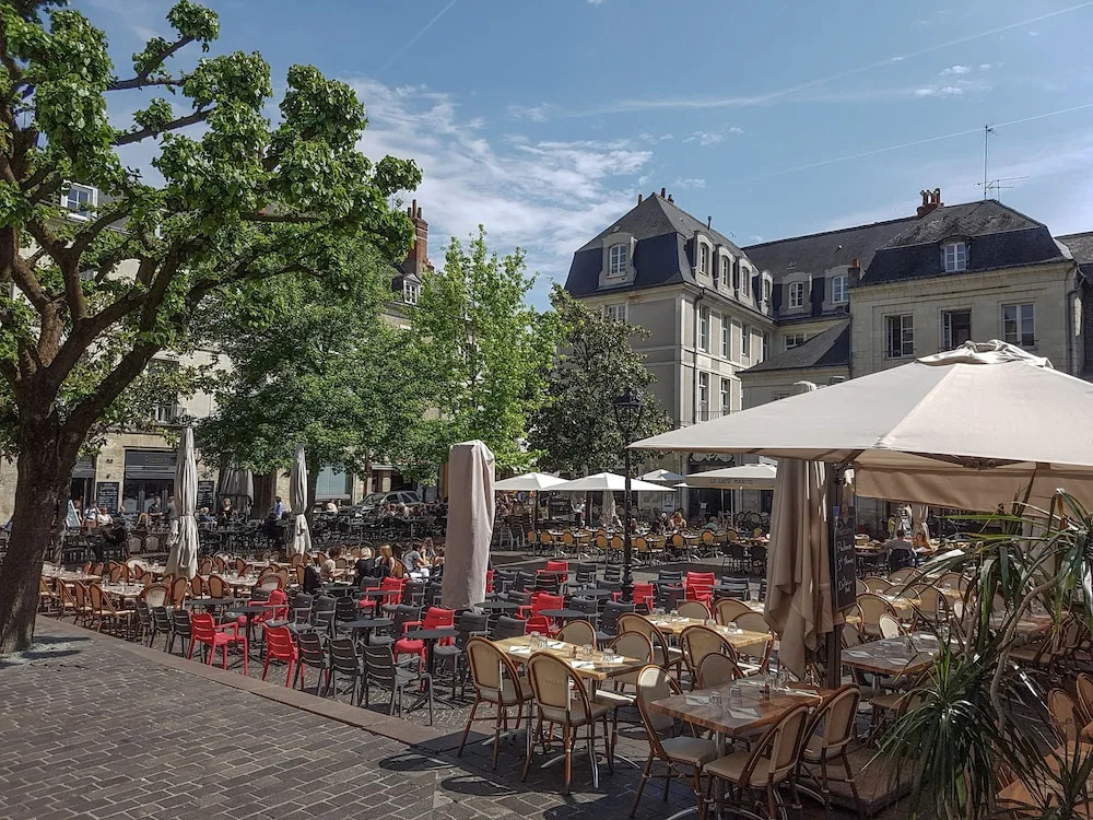 Grand T2 Vieux Tours Immeuble historique