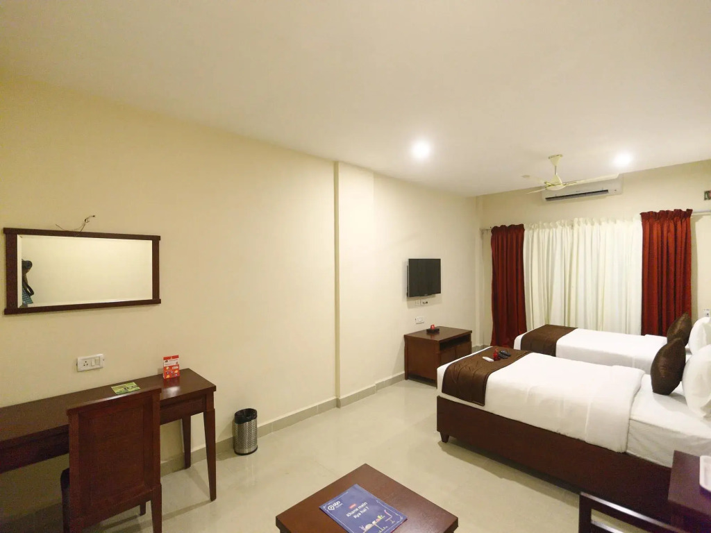 OYO Rooms ECR Off Uthandi Beach