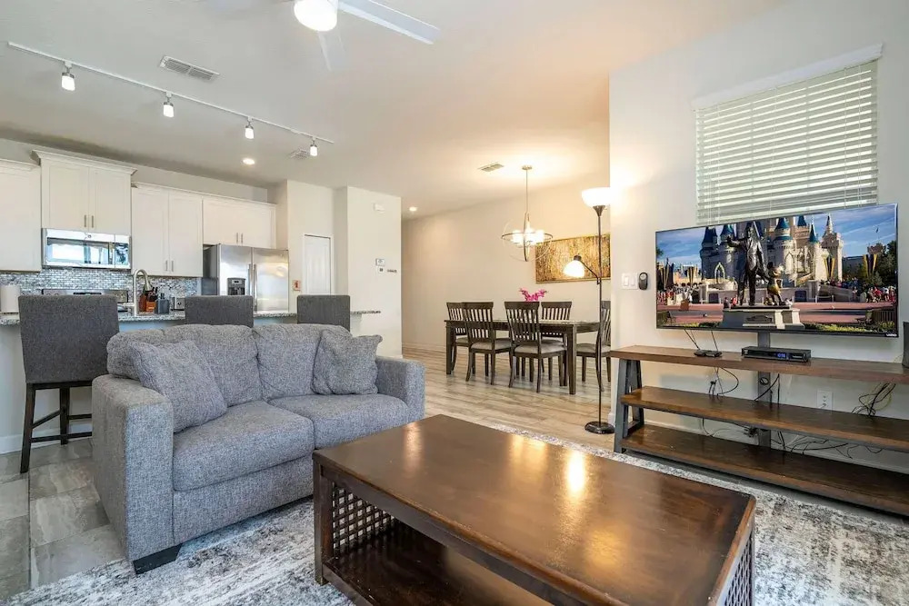 Storey Lake 4 BR With Private Pool