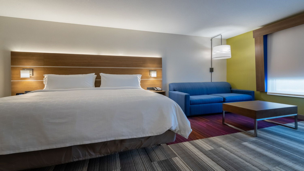 Holiday Inn Express & Suites Marion by IHG