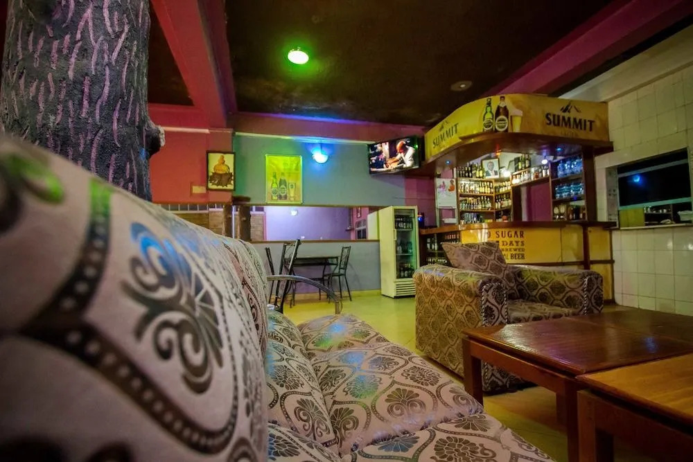 Viewers Park Hotel