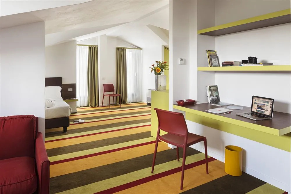 UNAWAY Hotel Fabro