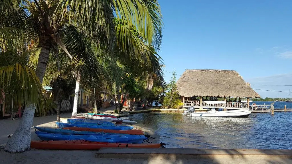 Alans Paradise Hotel