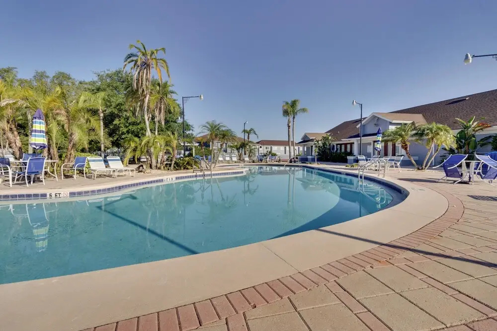 9 Mi to Disney World: Townhome w/ Pool Access!