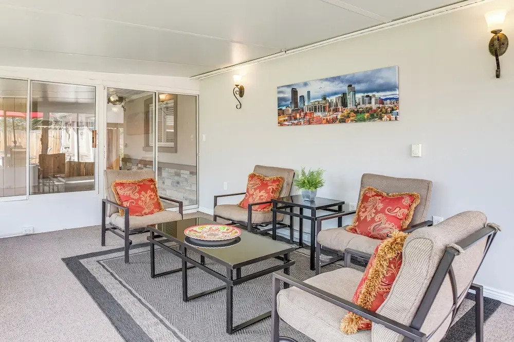 Suburban Home 9 Mi to Dtwn Denver: Outdoor Oasis!