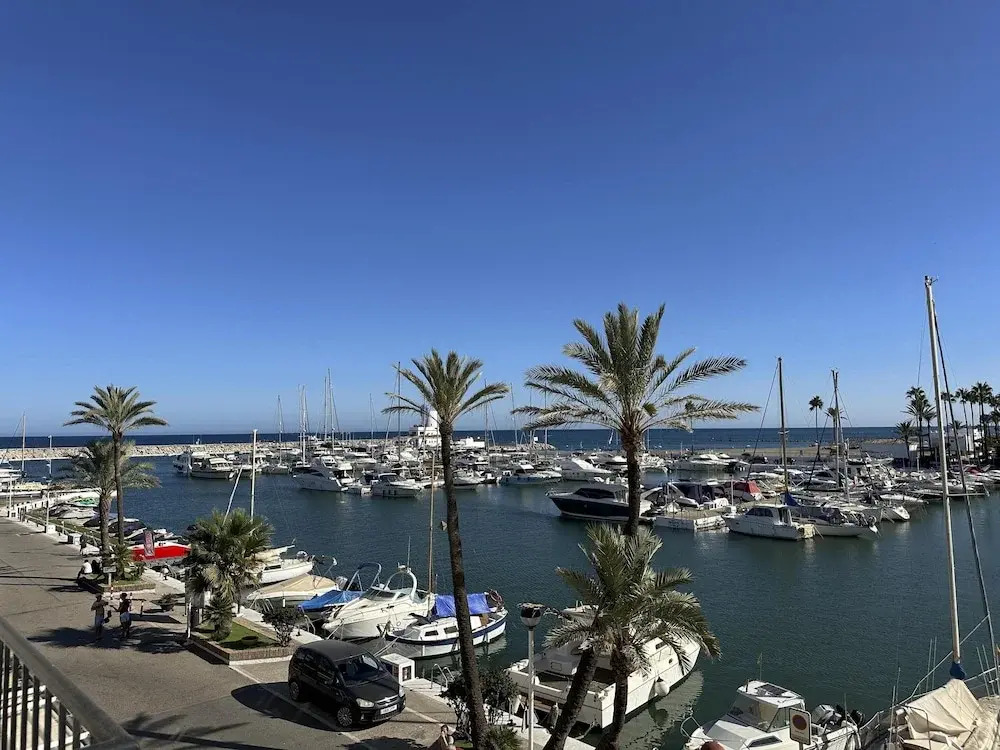 Sea View Loft in La Duquesa Beachfront