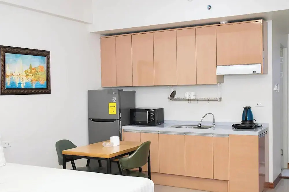 Aimor Condotel near SM City Clark