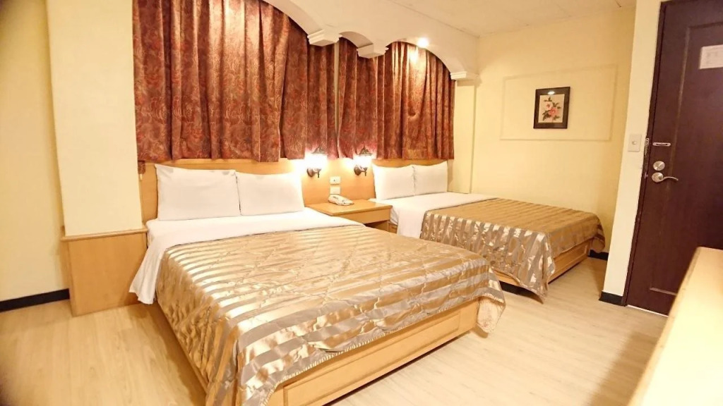 Yes Hotel