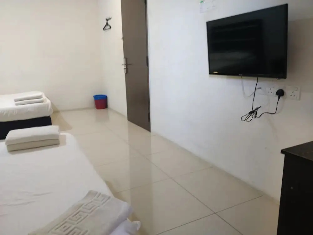 OYO 89792 Hamriz Hotel