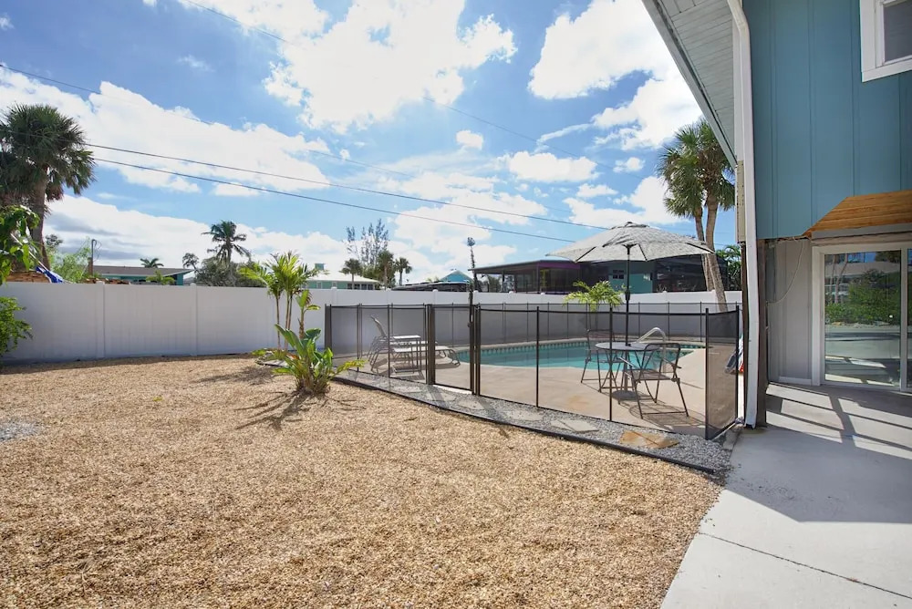 Beach Bungalow 1