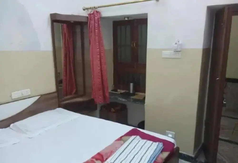 Central Guest House