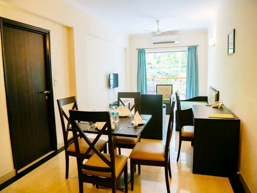 FabHotel Arotel Calangute Beach