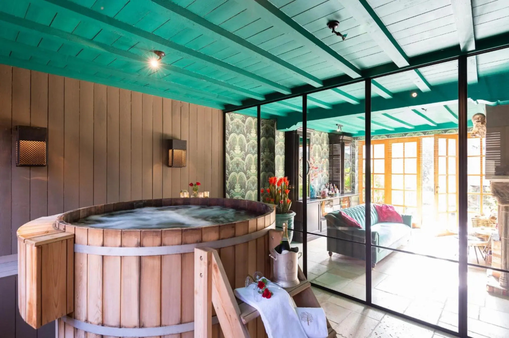Exclusive Suites The Secret Garden