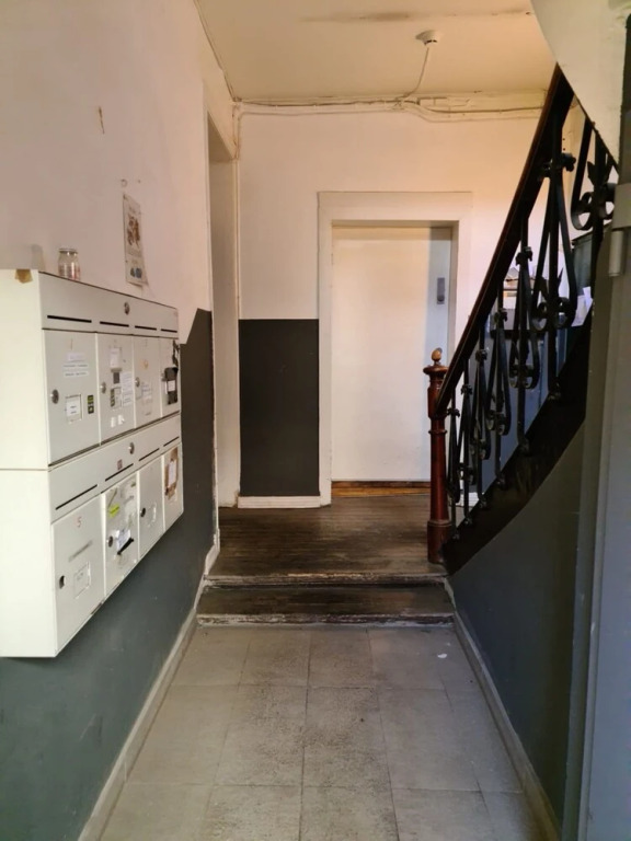 T13 Small Room