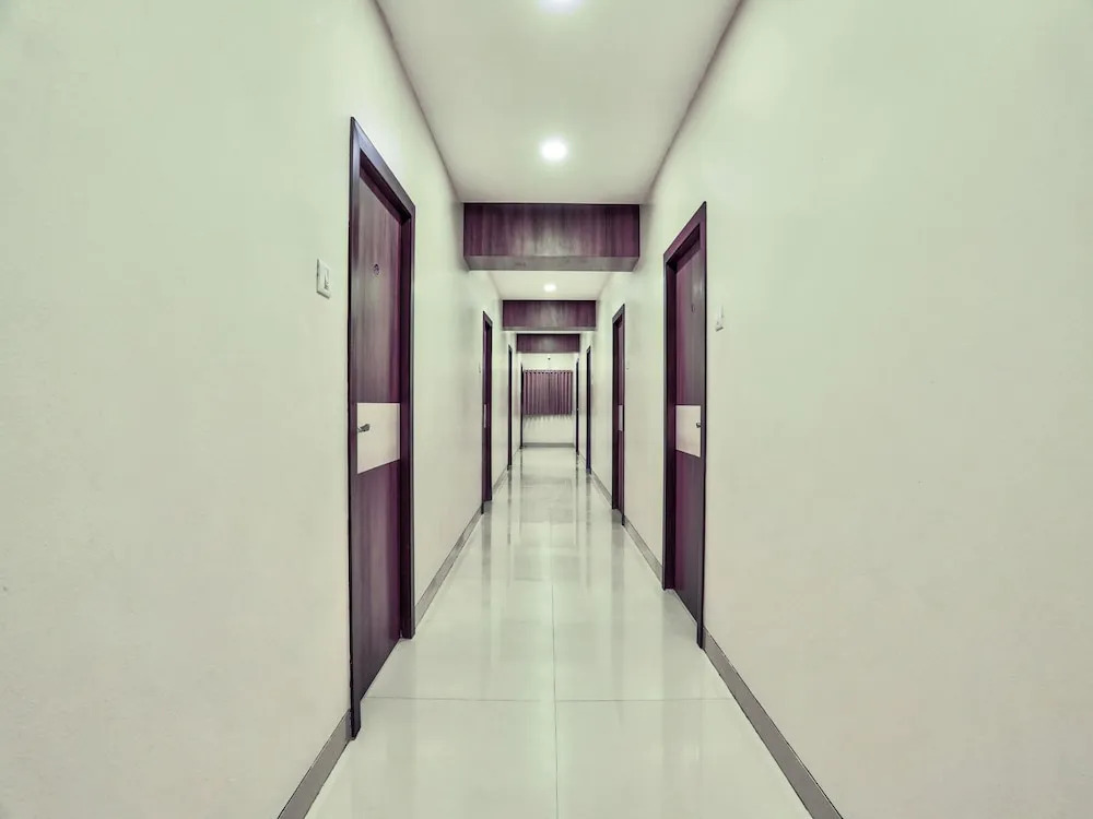 OYO 31027 Manvaar