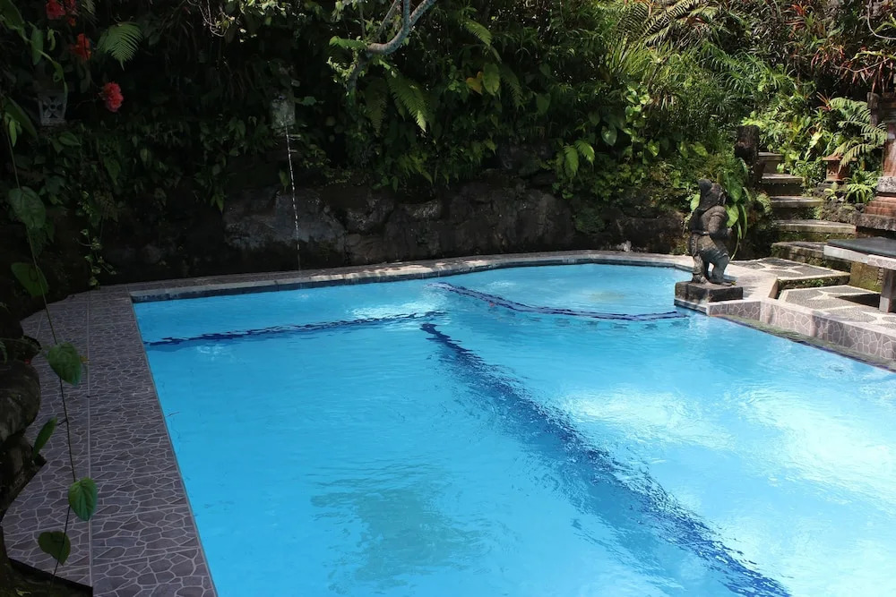 Gustis Garden Bungalows