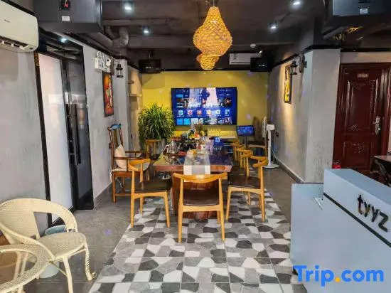 Tianya Yizhan Hostel (Shenzhen Old Town)