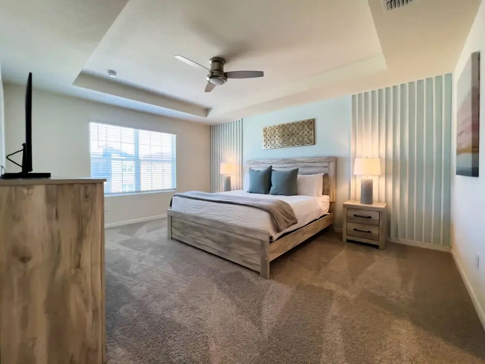 NEW Townhome Near Theme Parks Private Pool Bbq!
