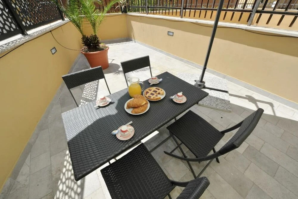 Bright and Beautiful 1 bed Flat in Lovely Area