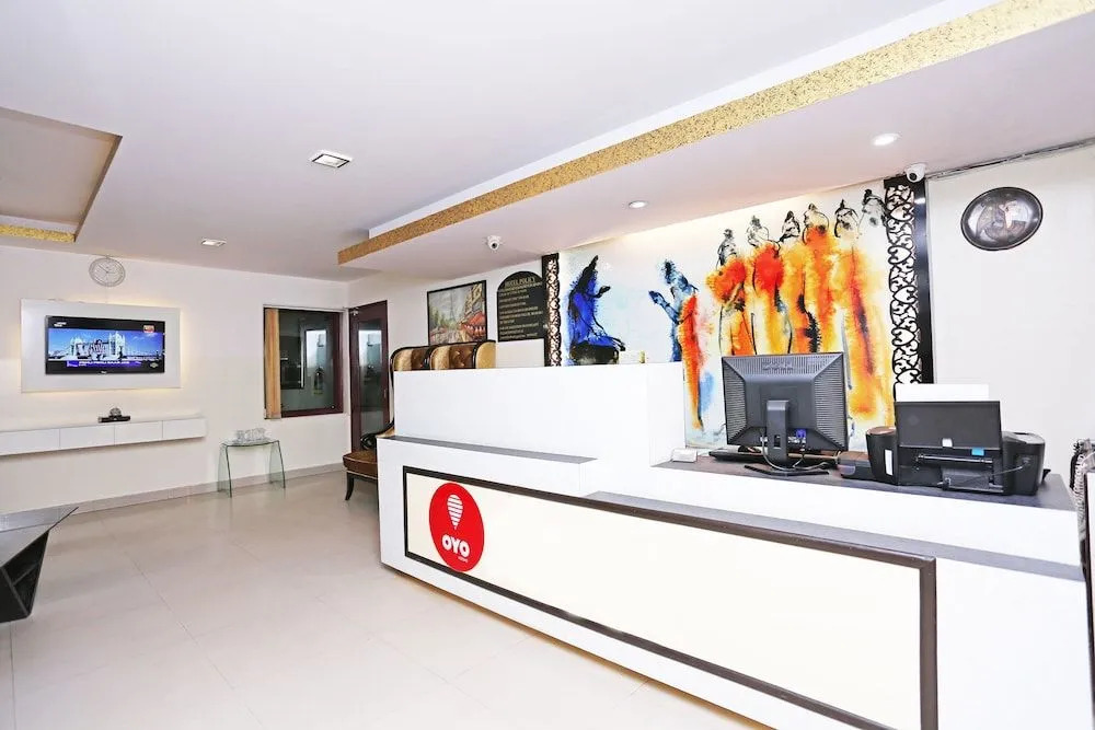 Hotel Luxury Global At Delhi Airport by Global Group