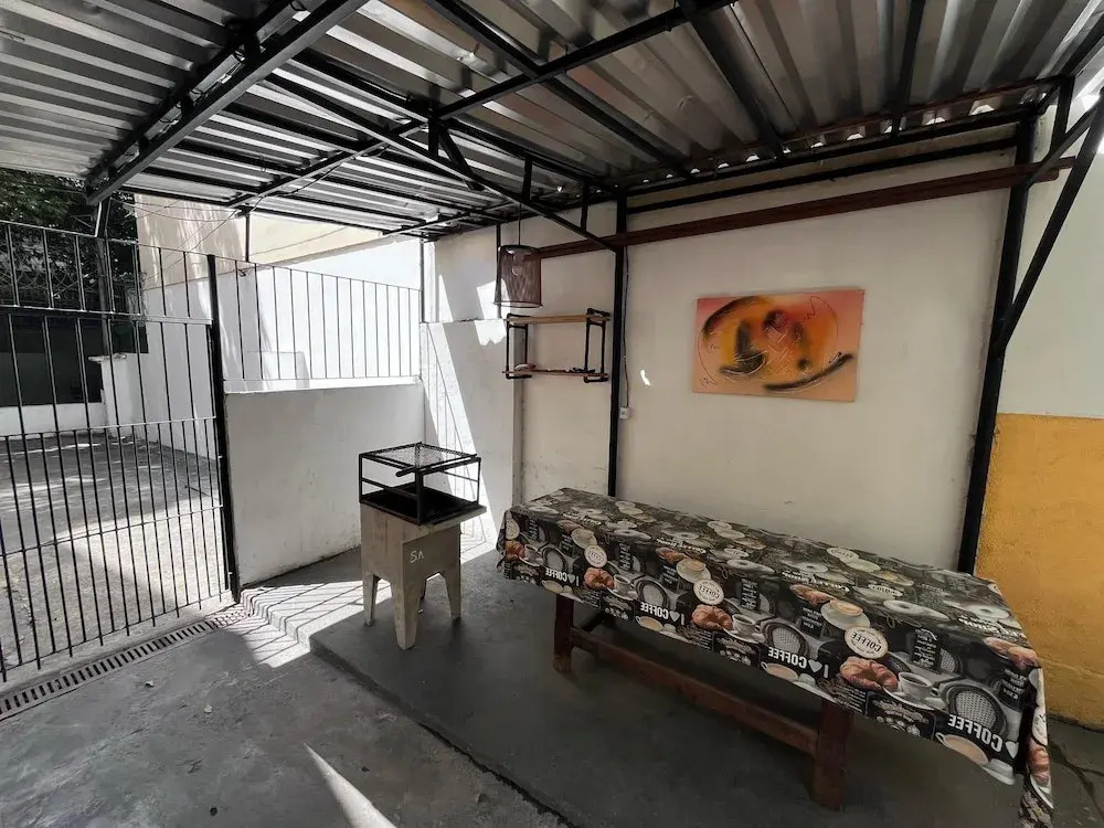 Colinna Hostel