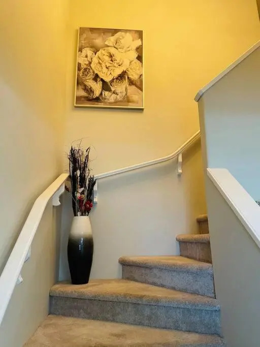 Charming 3BR Detached House in Stonebridge