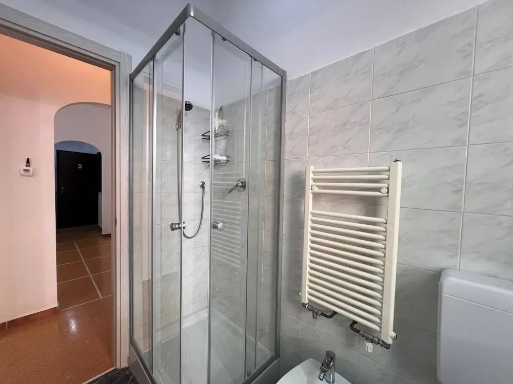 Inviting 1-bedroom flat with Balcony