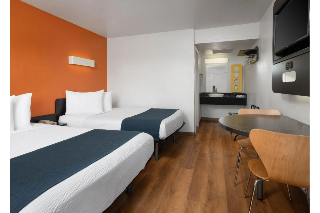 Motel 6-Green Bay, WI - Lambeau