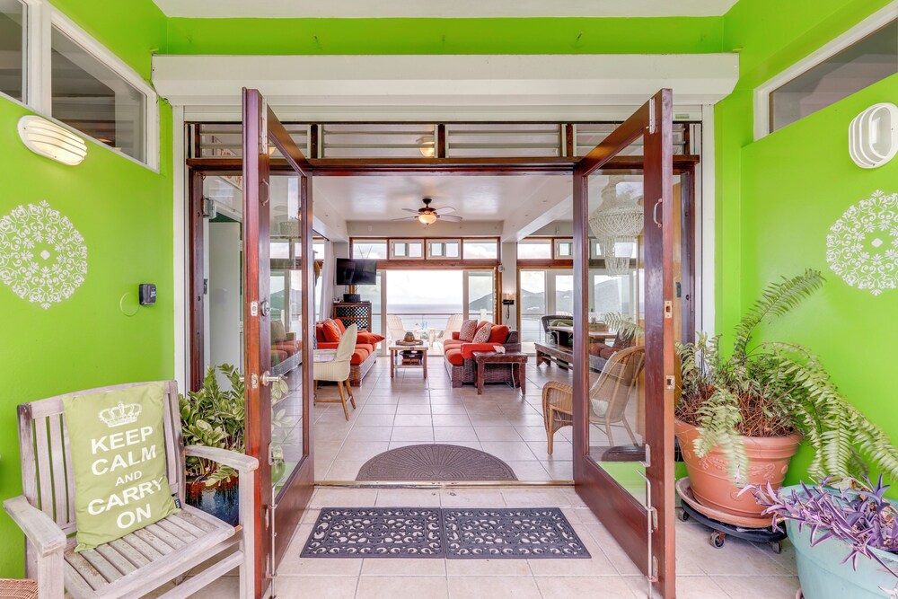 Tortola Adventure Villa: Private Ocean-View Pool