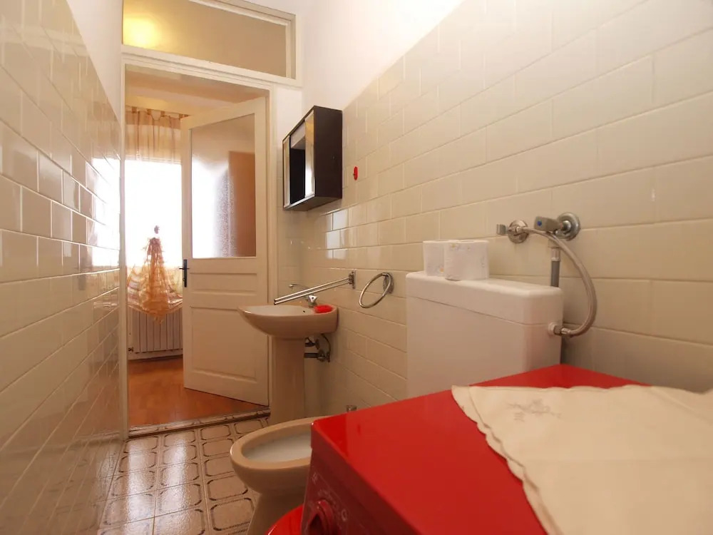 Apartment 1582