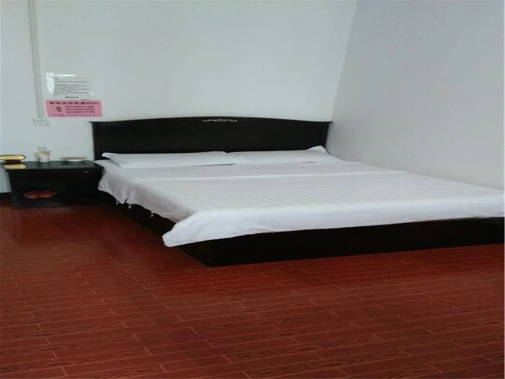 Guilin Tree Hotel