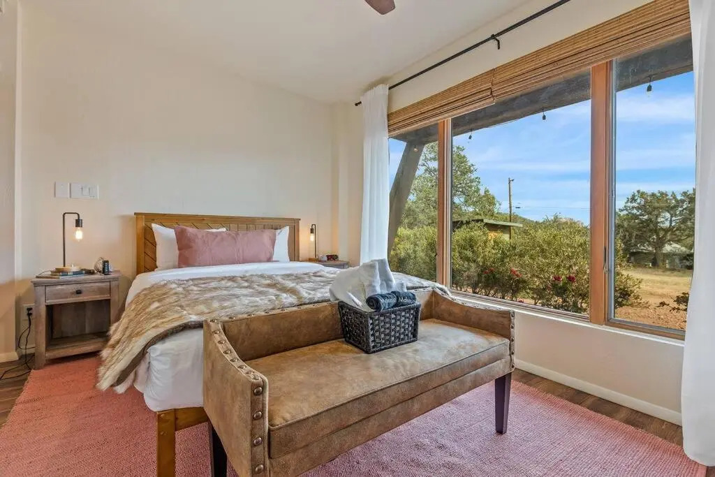 Close to Fresh Creek! Sleeps 12 ~ Amazing Views w/Serene Open Space ~ Hot Tub + Game Room ~ Trails outside