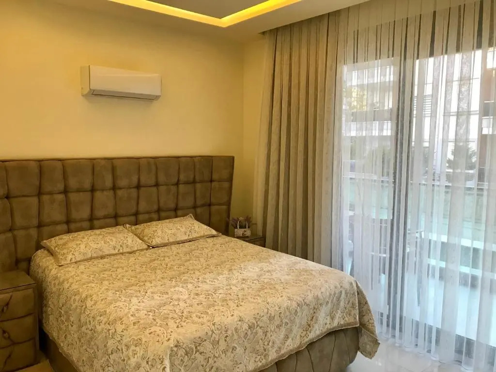 Best Home 25 - Cleopatra Exclusive, center