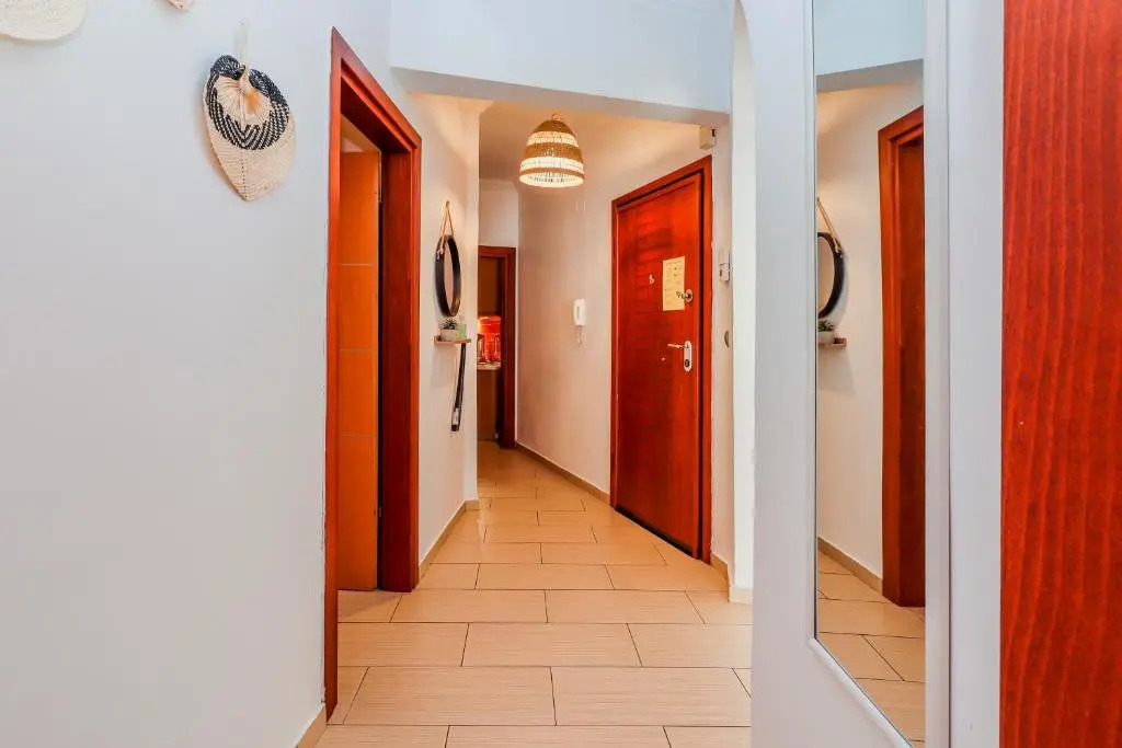 Traveler Home 85m2 Private Parking Next to Center