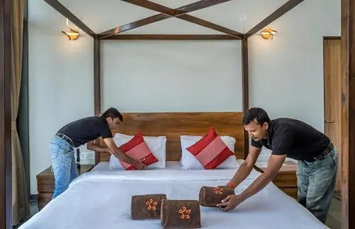 SaffronStays Falcon Hill, Lonavala - luxury villa with infinity pool near Lions Point