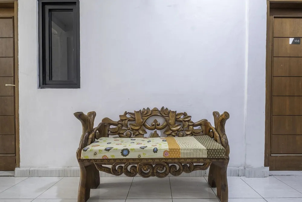OYO 2391 Baladewa Residence Syariah