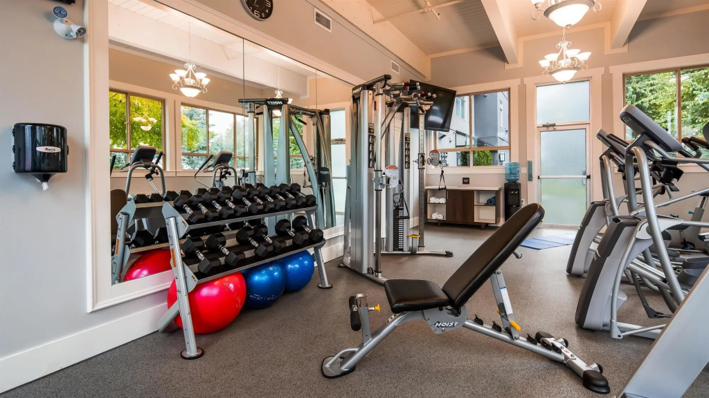 Best Western Plus Pitt Meadows Inn & Suites