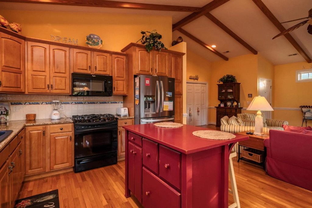 Woodlands Wonder by Oak Island Accommodations
