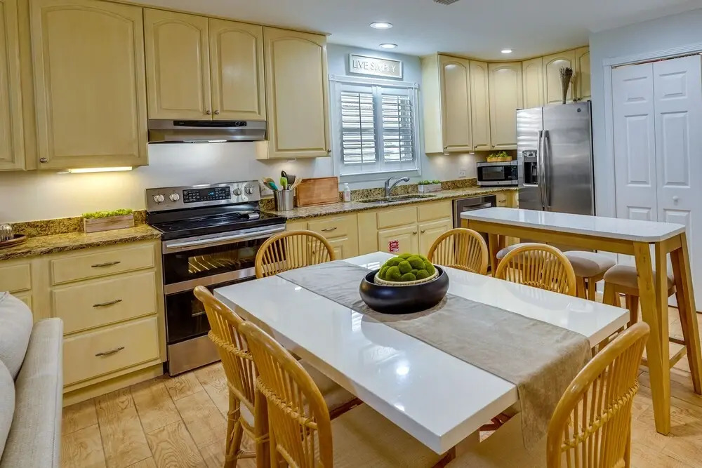 Charming Panama City Beach Cottage - Walk to Ocean