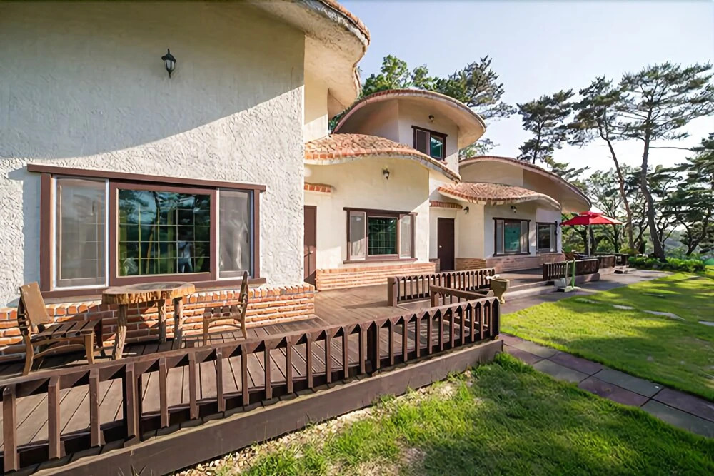 Ganghwa Sollaeum Mushroom Pension