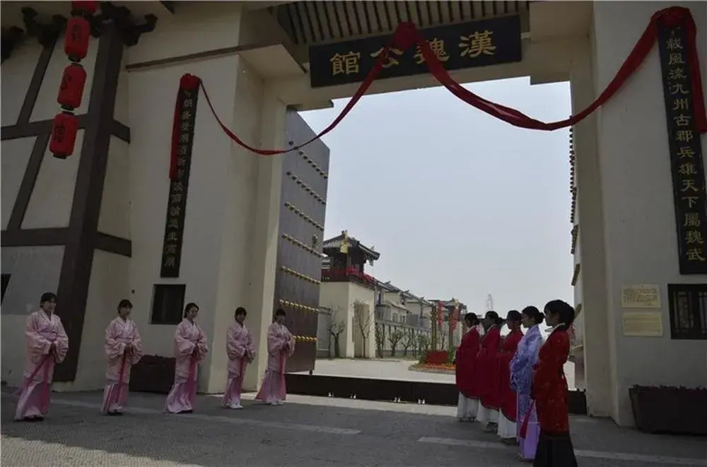 Qinseyuan Inn