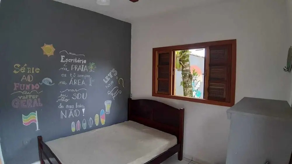 Pé de Serra Pub Hostel