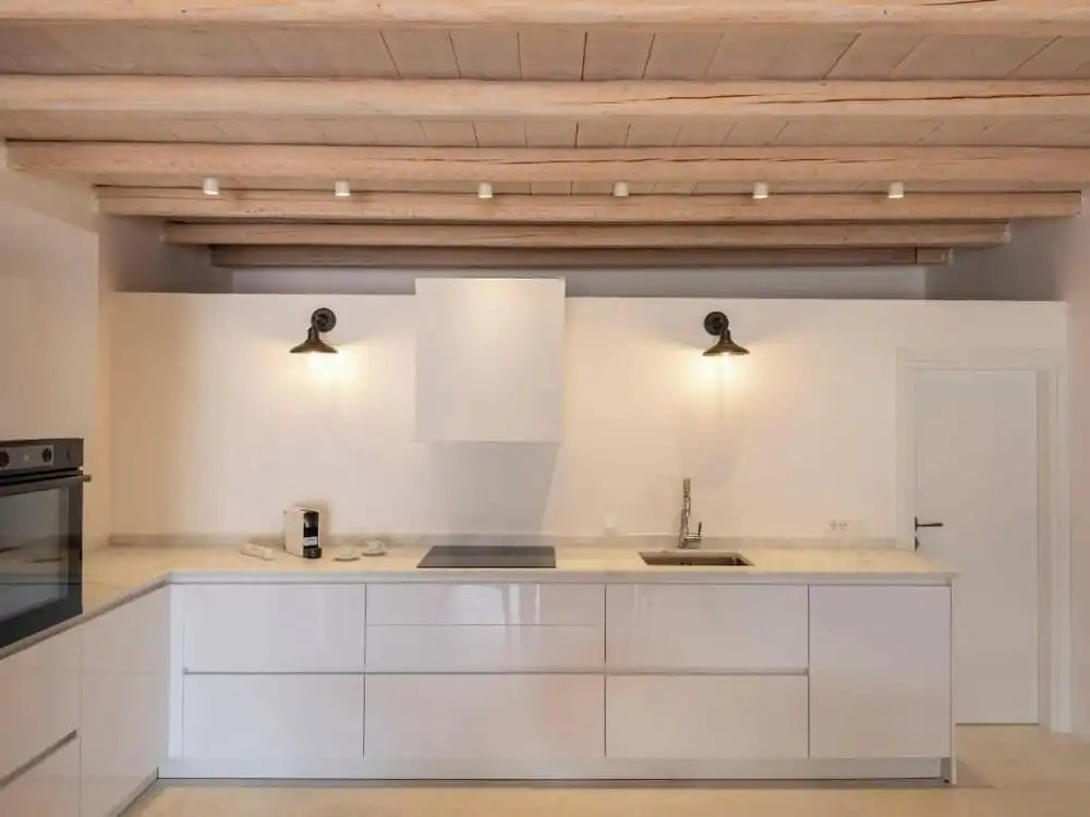Donum Dei Seaside Suites & Villa