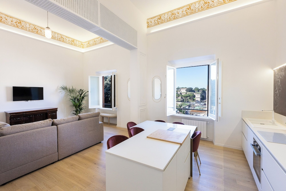 Rental in Rome View of the Colosseum Apartment