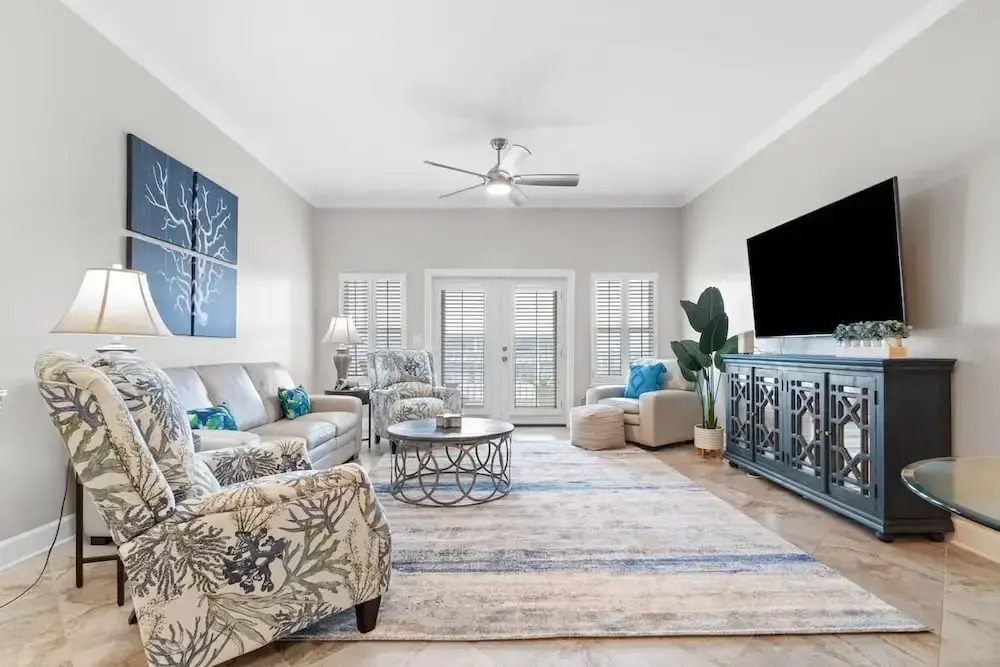 Pavilion Palms 203c