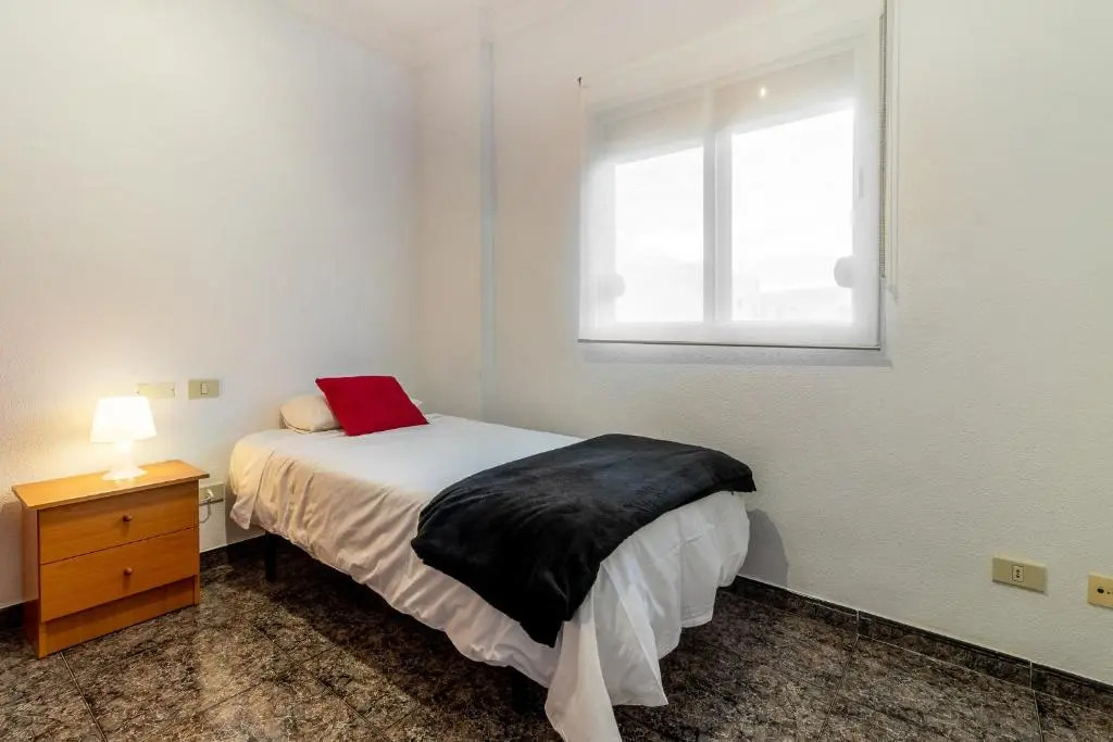 Flatguest Cicer - 3bdr + Balcony + Beach